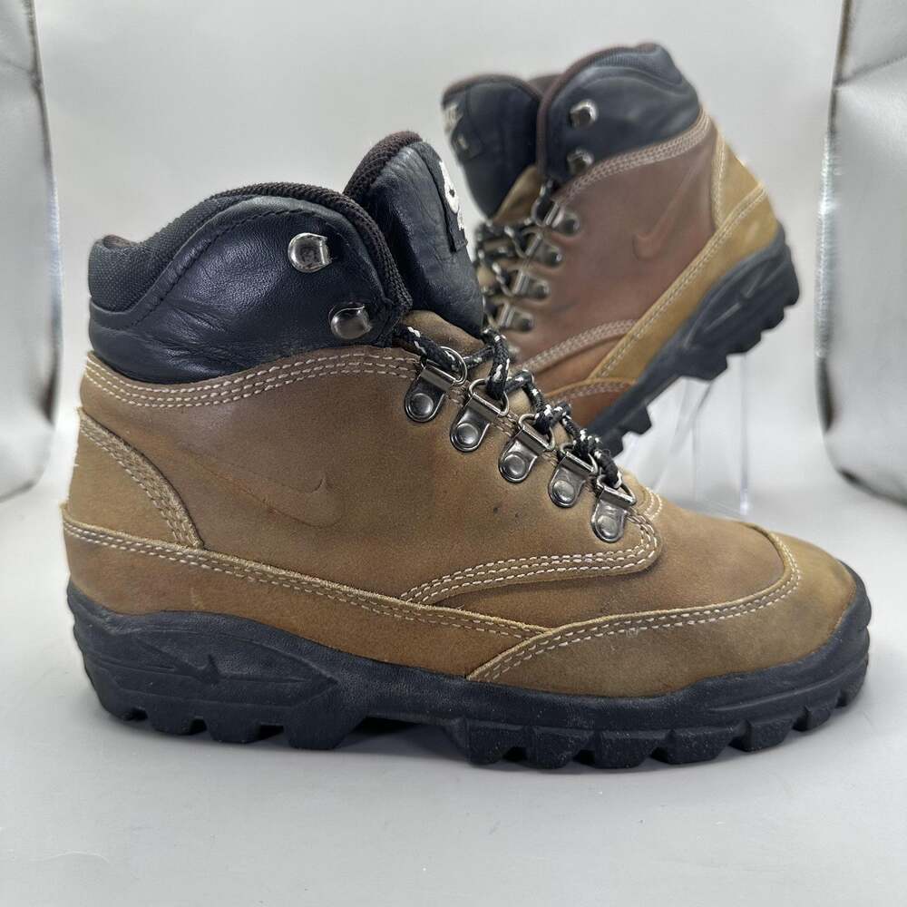 Vintage Nike Tumalo II ACG Hiking Boots Womens Size 6.5 Brown Trail 950680